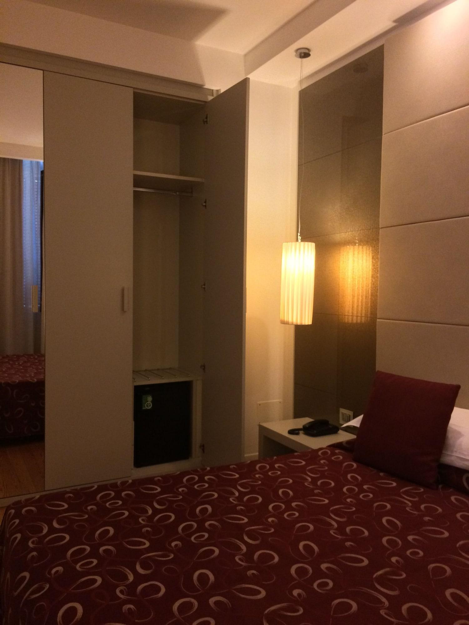 Hotel Aspromonte Milan Exterior photo