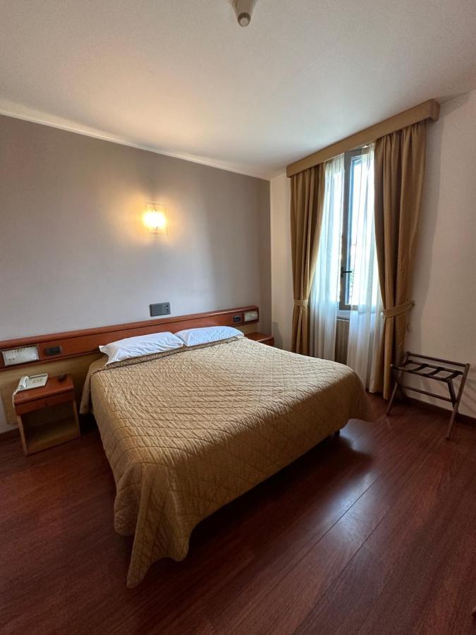 Hotel Aspromonte Milan Exterior photo