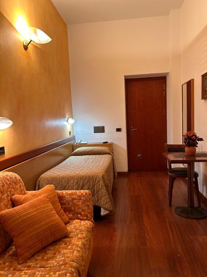 Hotel Aspromonte Milan Exterior photo