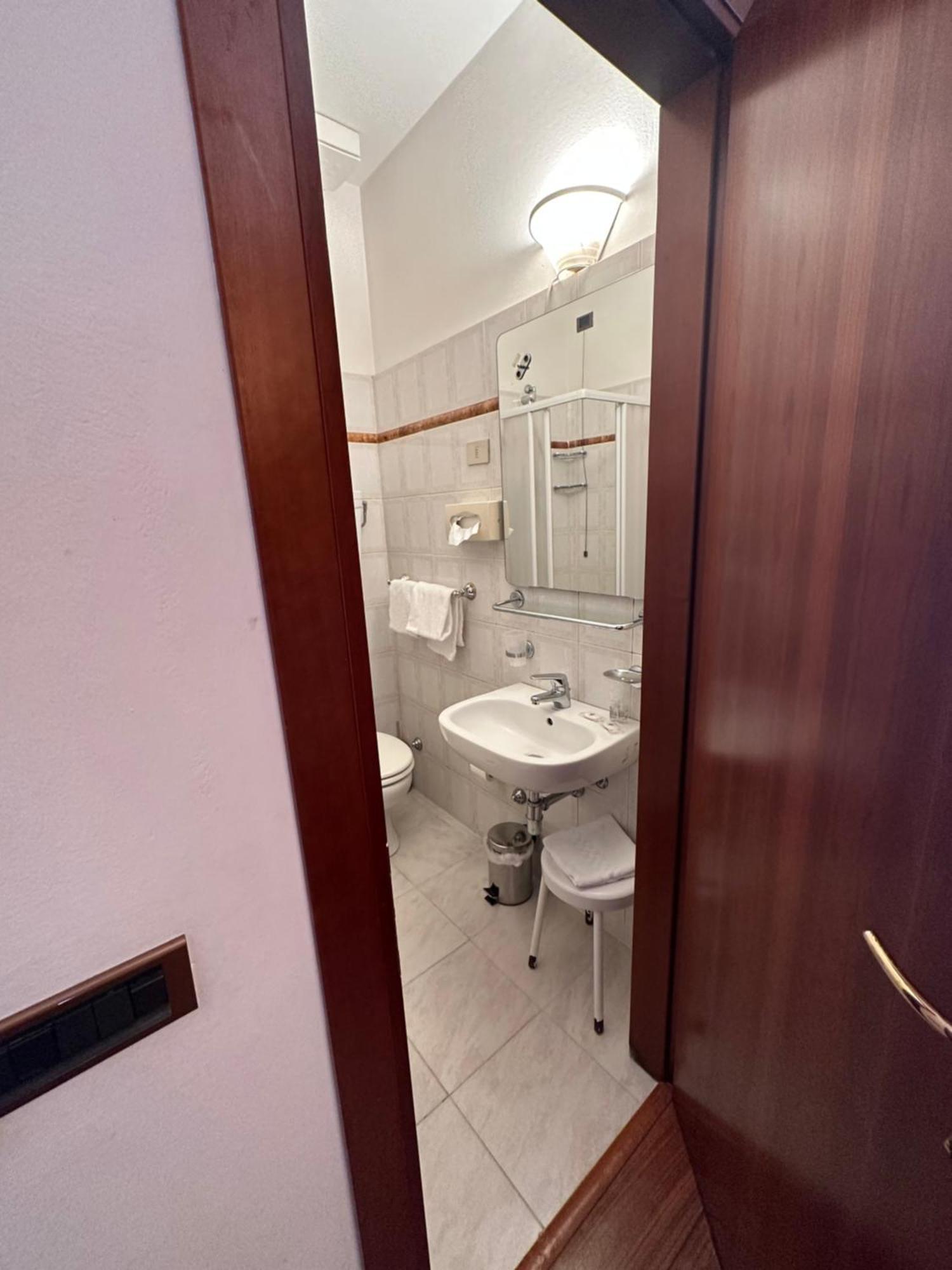 Hotel Aspromonte Milan Exterior photo